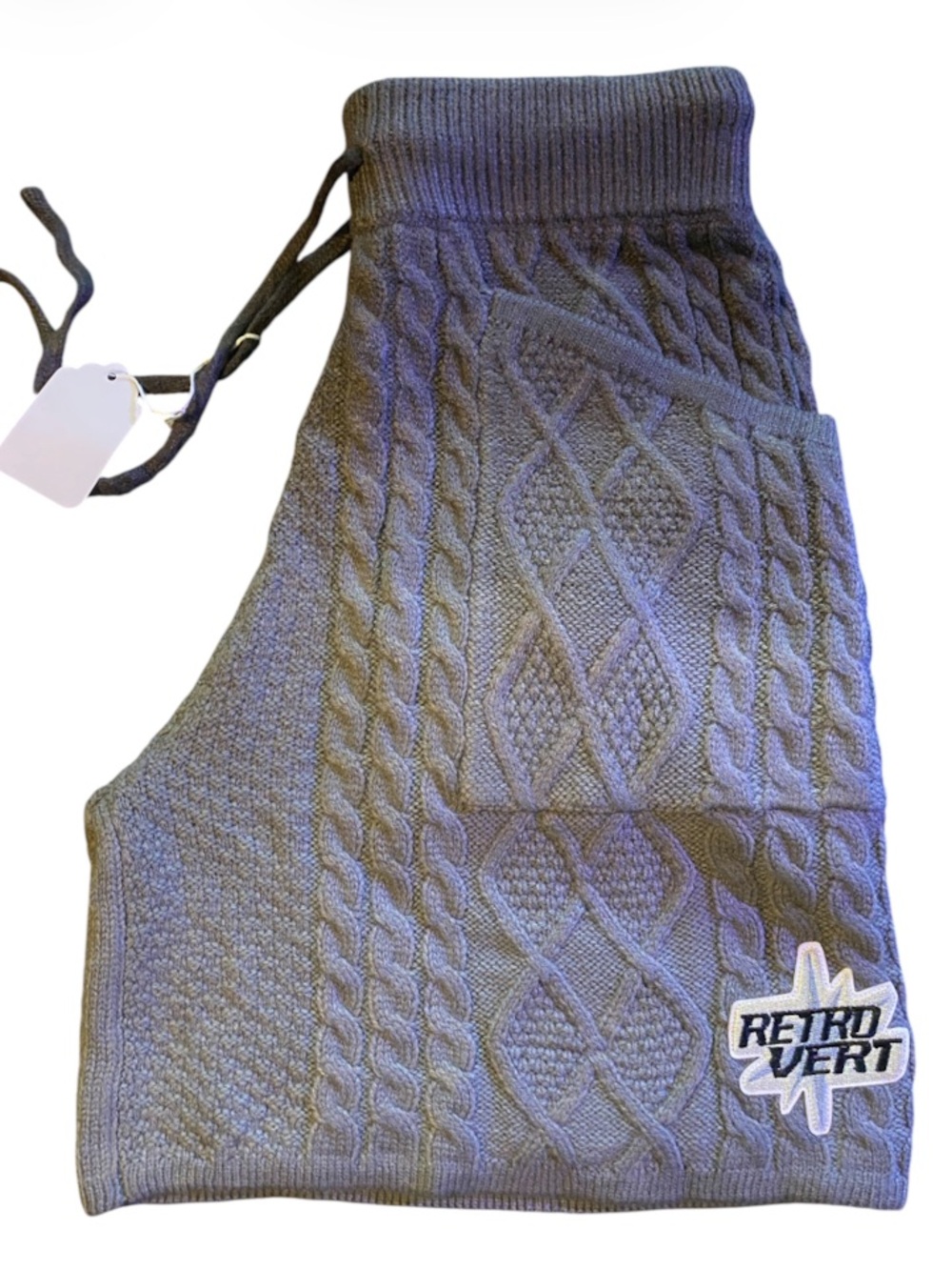 🆕 RETROVERT Gradient knit Cable knit shorts